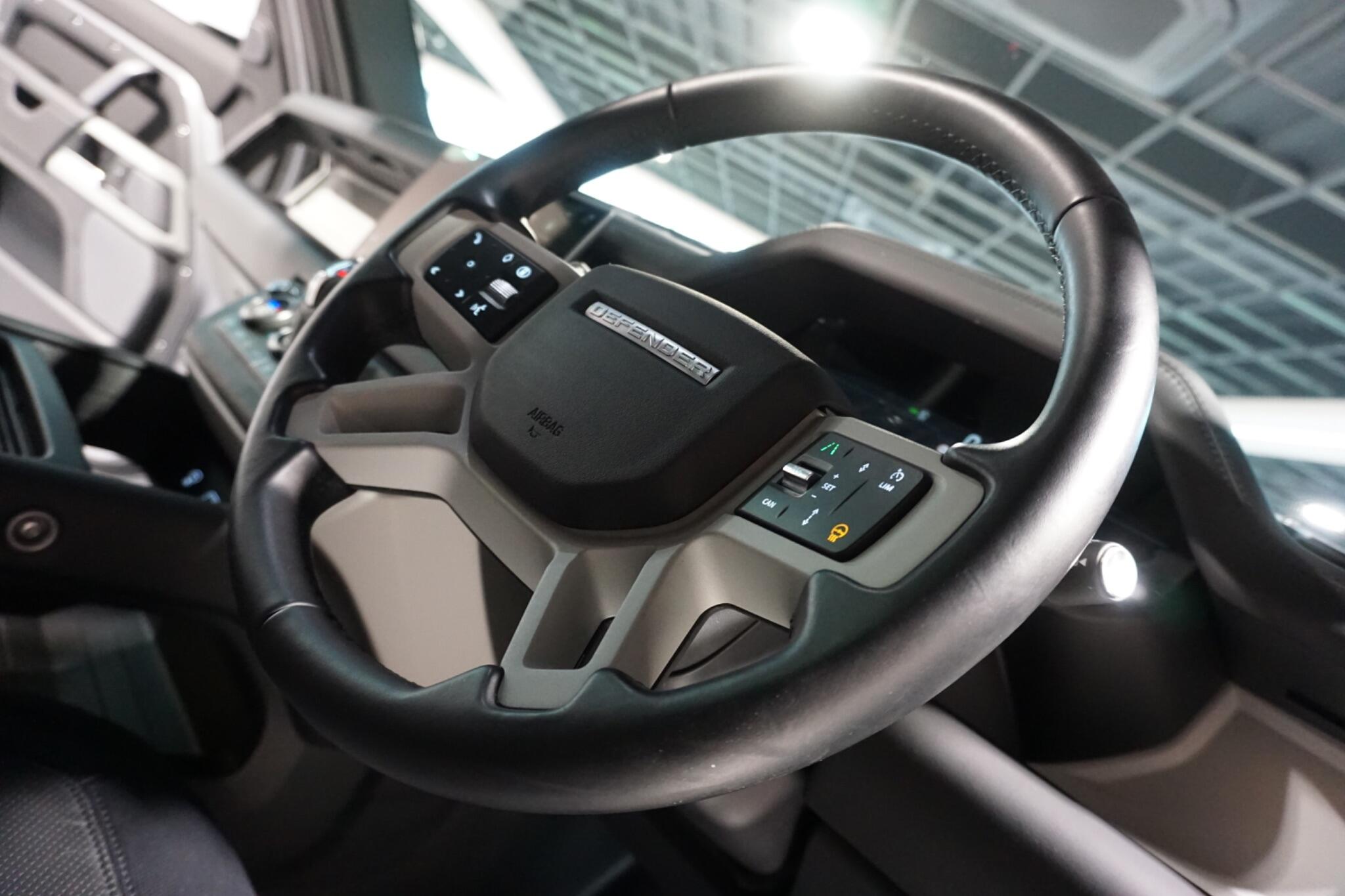 Land Rover Defender 110 2.0 P400e 15.4kWh X-Dynamic HSE SUV 5dr Petrol Plug-in Hybrid Auto 4WD Euro 6 (s/s) (404 ps)